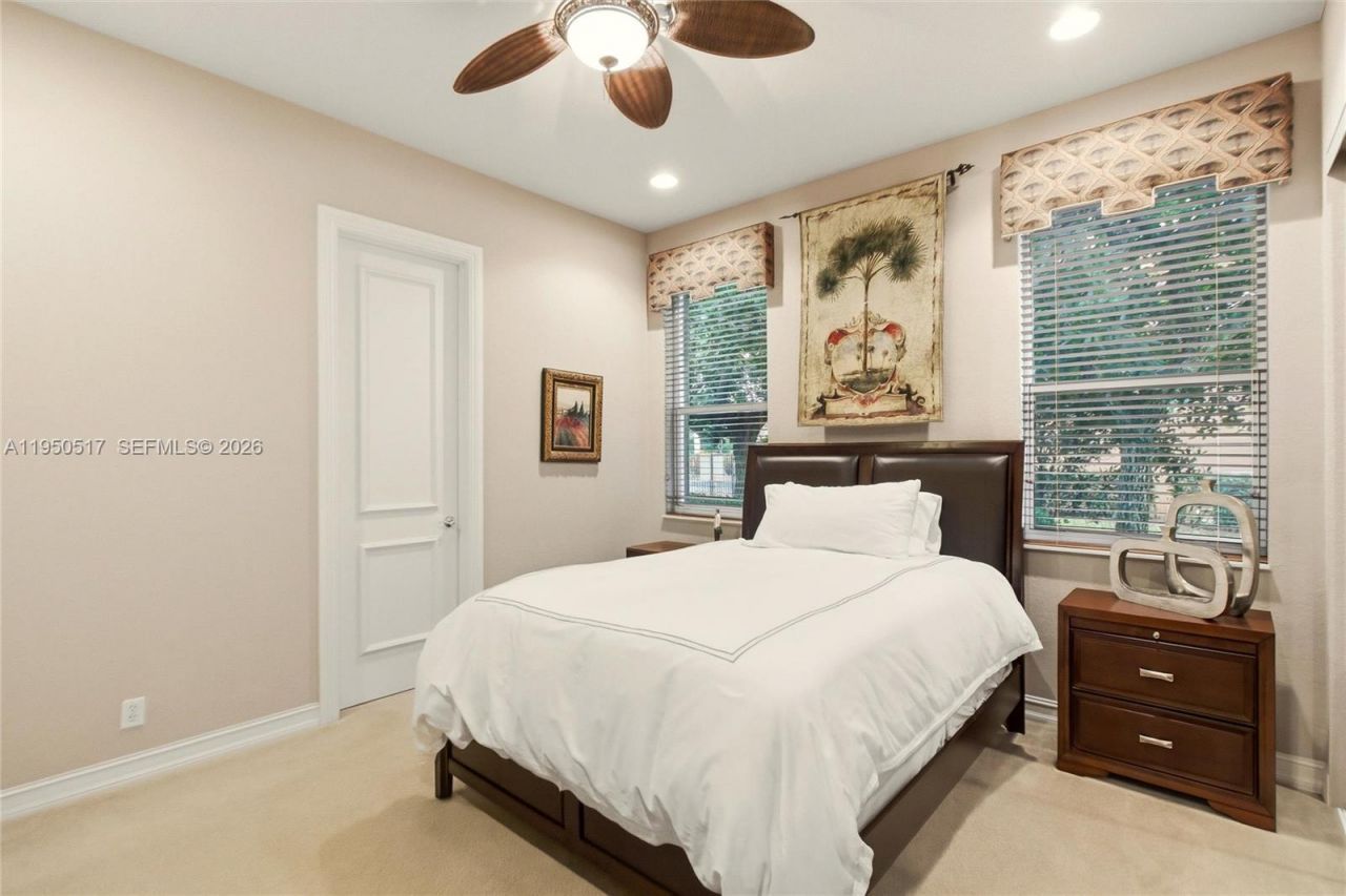 3250 W Stonebrook Cir, Davie, FL 33330 Photo