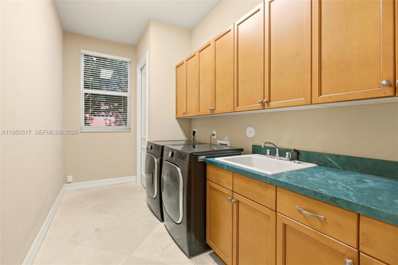 3250 W Stonebrook Cir, Davie, FL 33330 Photo