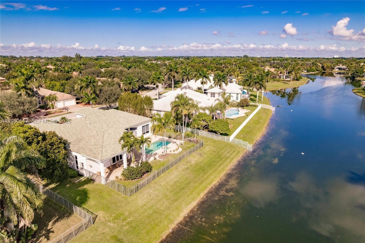 3250 W Stonebrook Cir, Davie, FL 33330 Photo