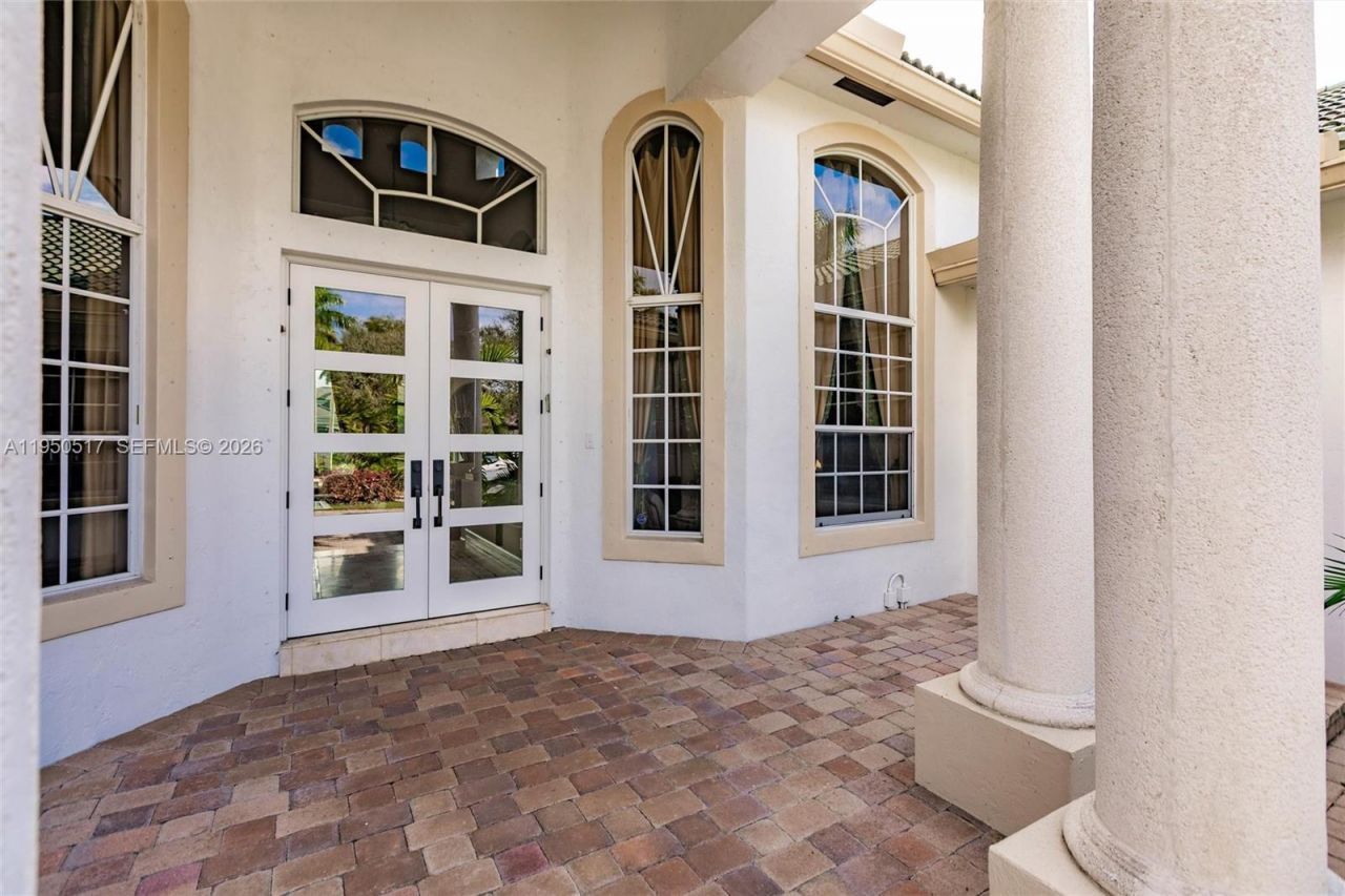 3250 W Stonebrook Cir, Davie, FL 33330 Photo