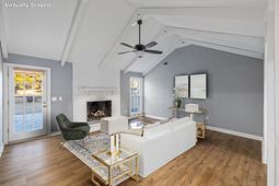 126 Marion Road photo 4