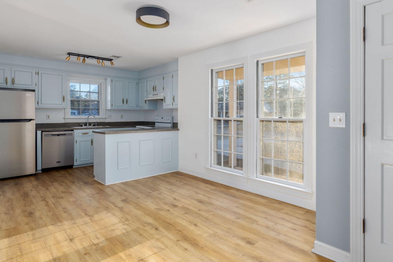 126 Marion Road Photo 8