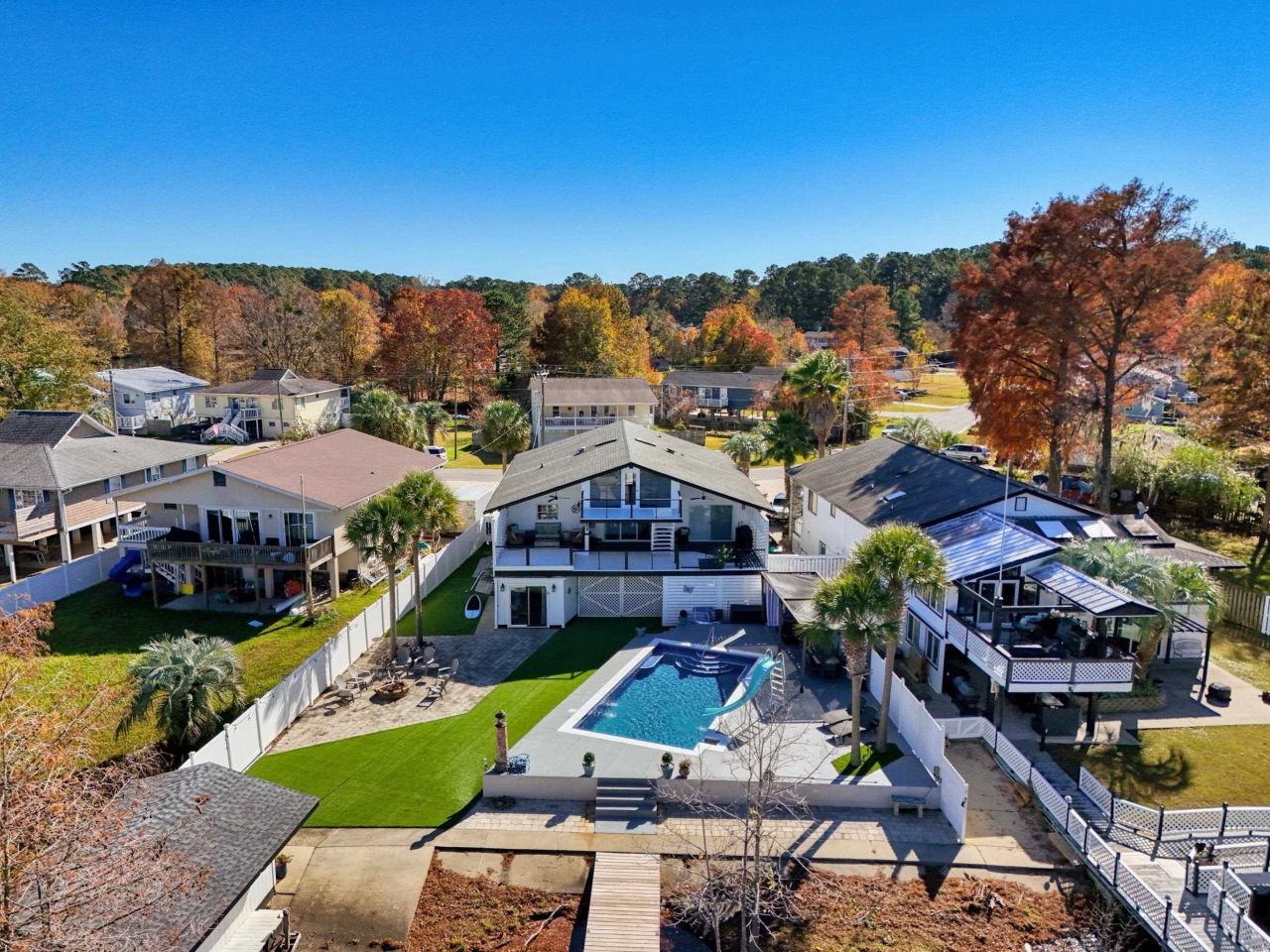 5896 Rosewood Dr. Photo 2