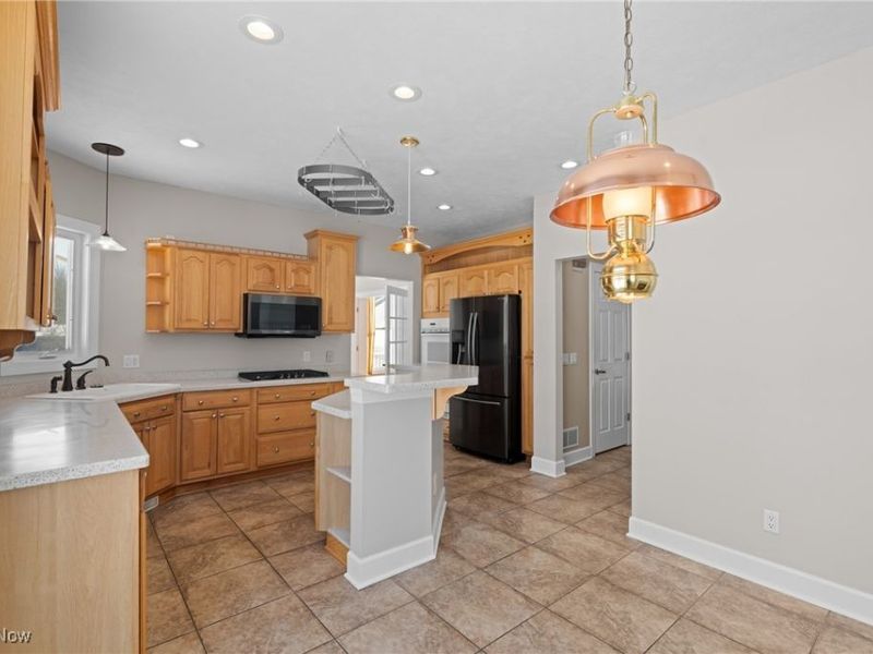 8559 Pabin Court, Macedonia, OH 44056 Photo 11