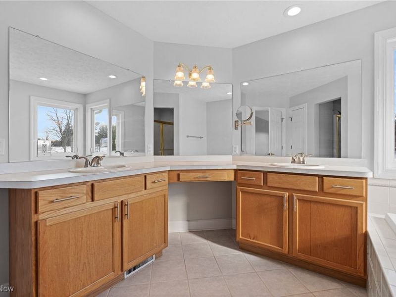 8559 Pabin Court, Macedonia, OH 44056 Photo 18