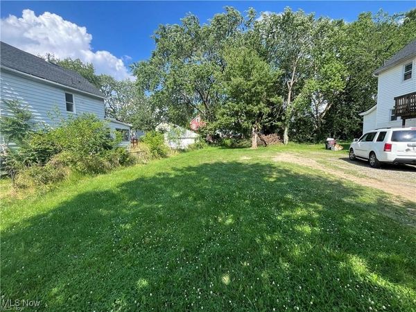 2227 18th Street SW, Akron, OH 44314