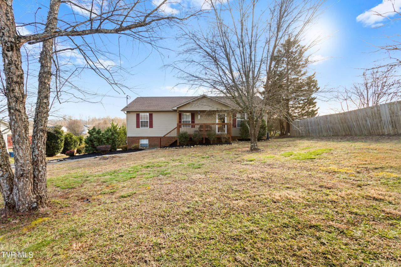 4625 Clifton Lane, Strawberry Plains, TN 37871 Main Photo