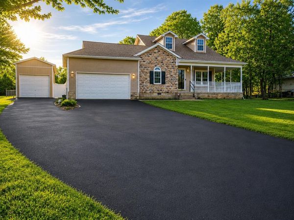 134 Rolling Meadows Drive, Bowling Green, KY 42101