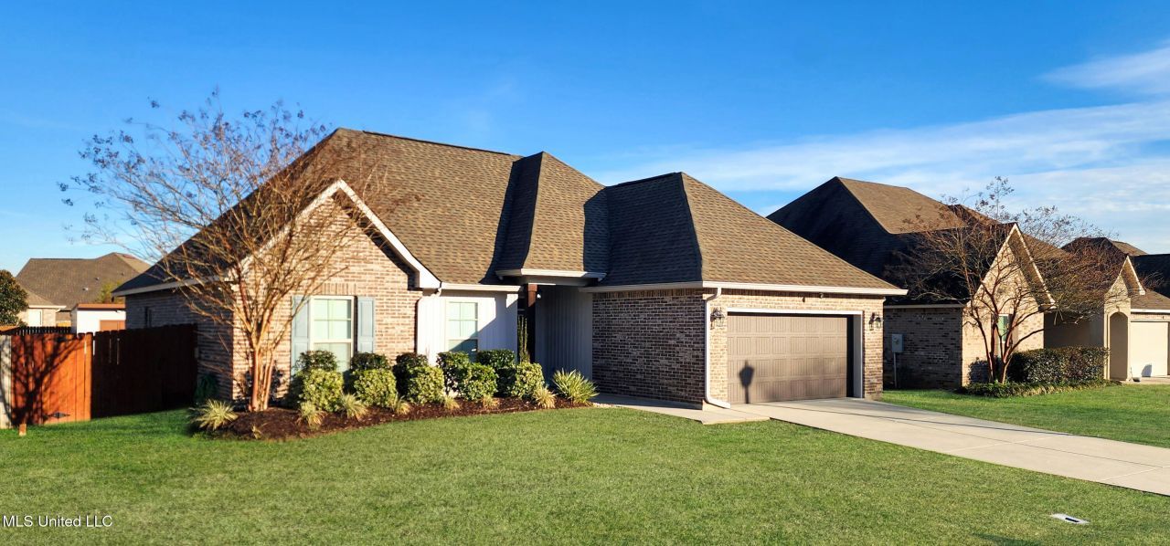 14456 N Swan Road, Gulfport, MS 39503 Main Photo