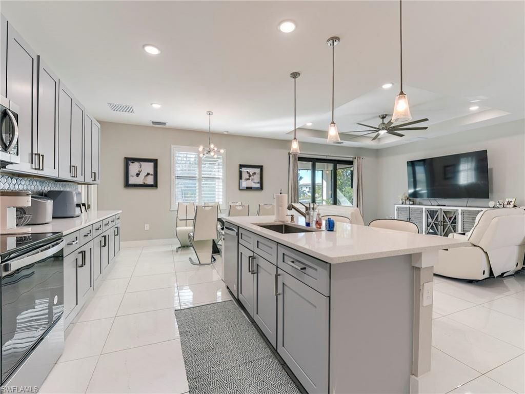 4238 NW 25th Ter, Cape Coral, FL 33993 Photo