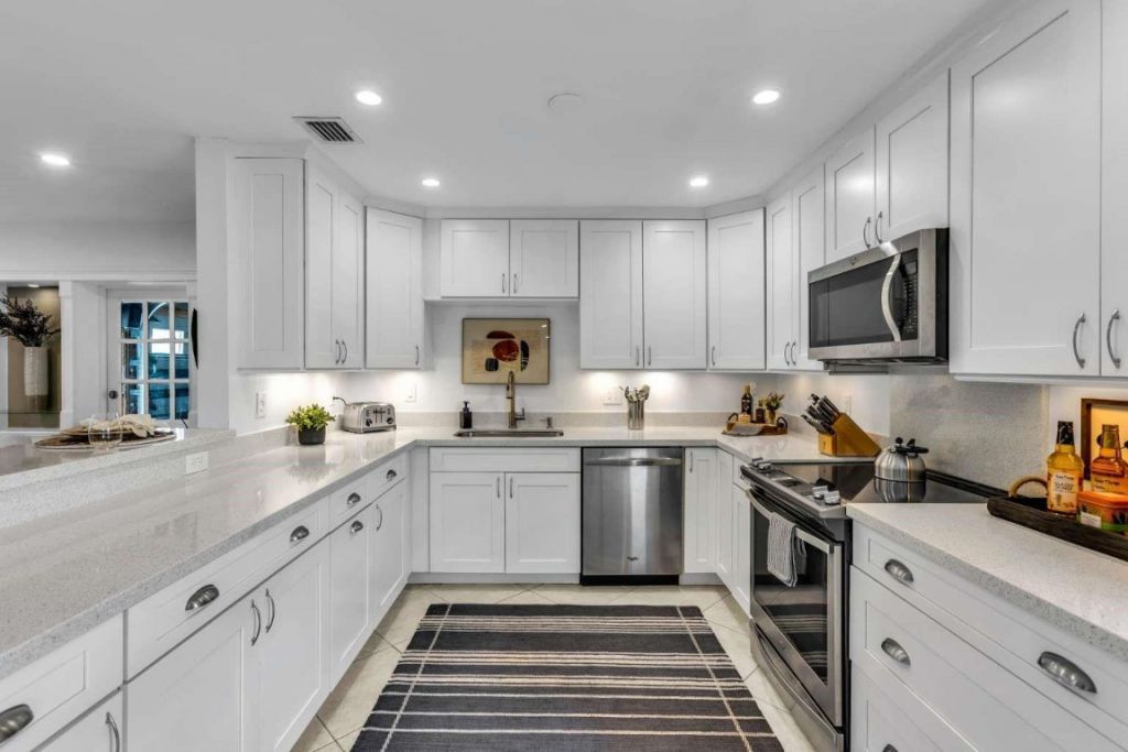 2004 NE 17th Way, Fort Lauderdale, FL 33305 Photo