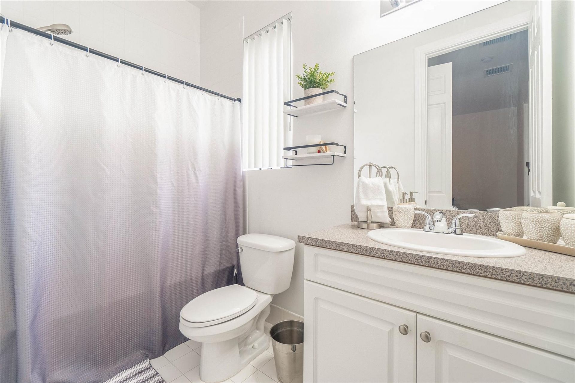 2514 Venetian Ct, Unit 2514, Boynton Beach, FL 33426 Photo