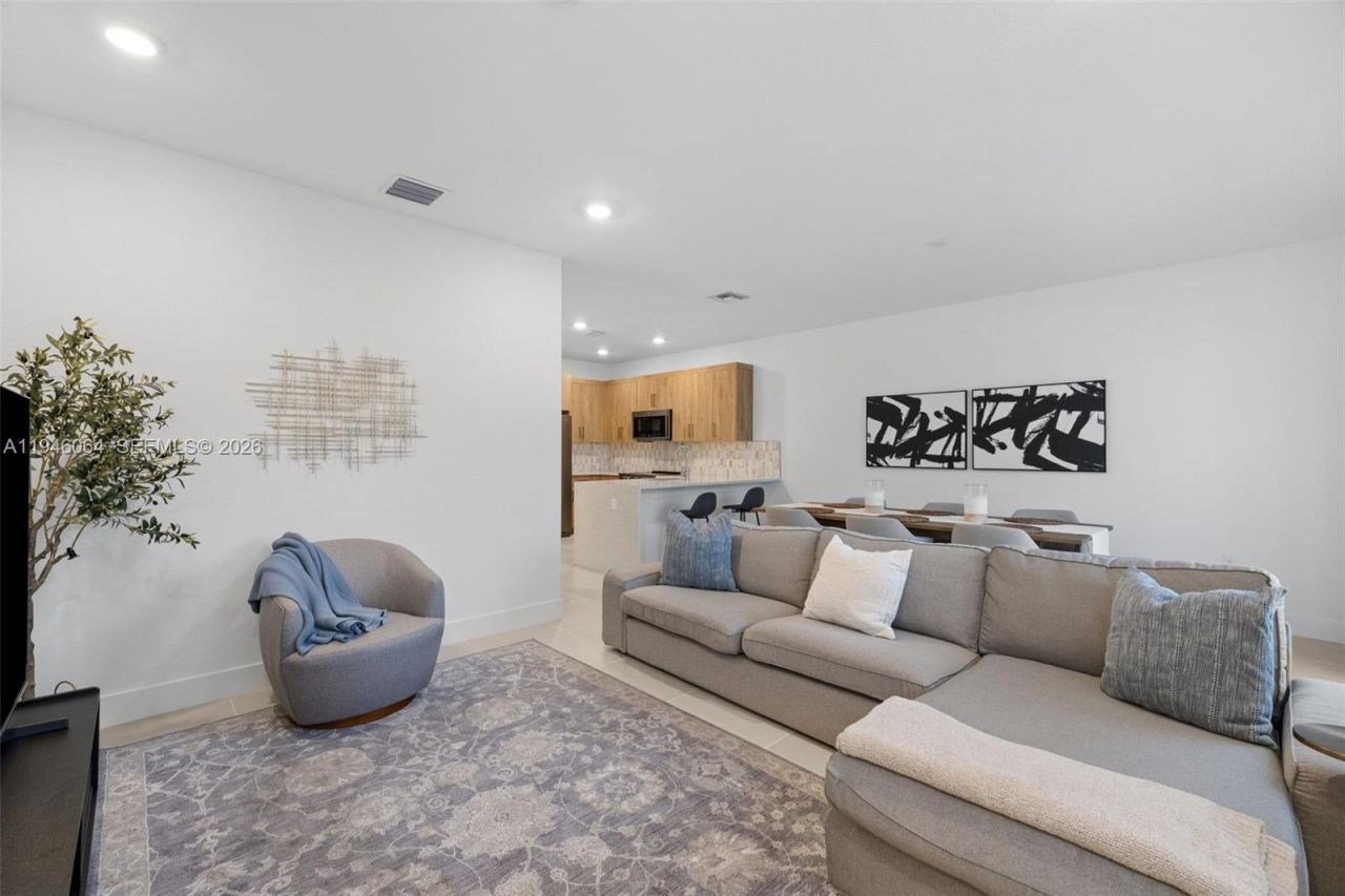 131 SW 171st Lane, Pembroke Pines, FL 33027 Photo