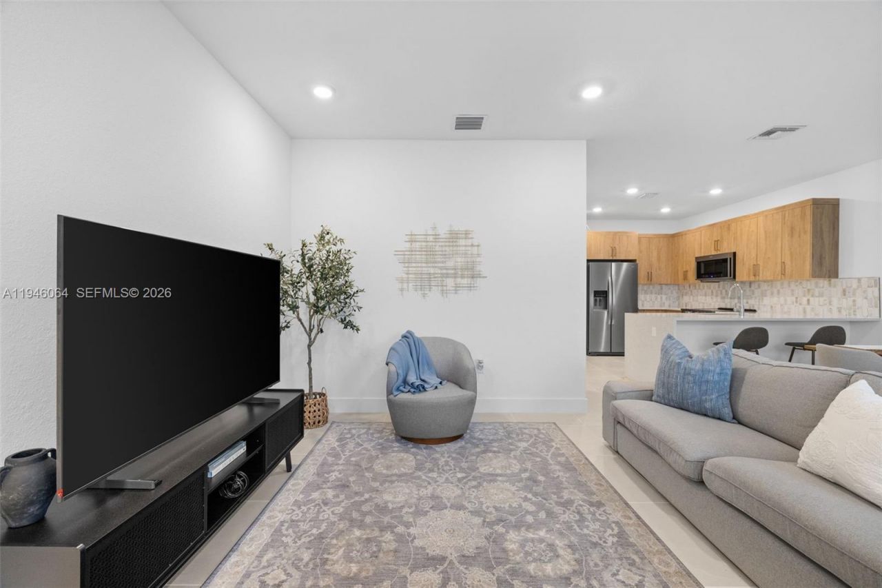 131 SW 171st Lane, Pembroke Pines, FL 33027 Photo