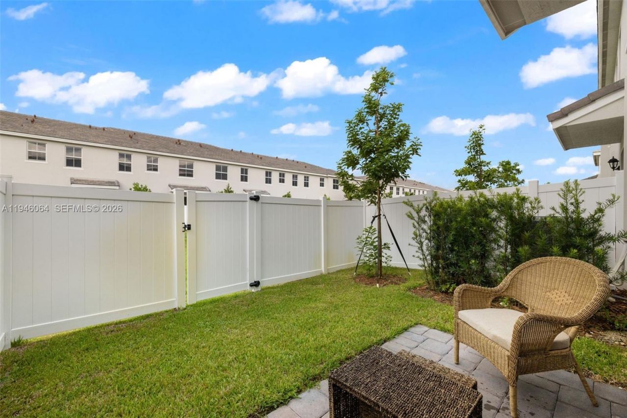 131 SW 171st Lane, Pembroke Pines, FL 33027 Photo