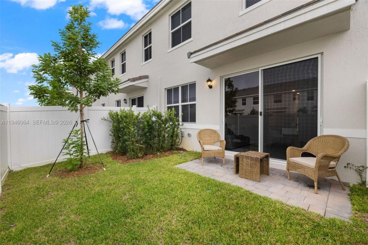 131 SW 171st Lane, Pembroke Pines, FL 33027 Photo