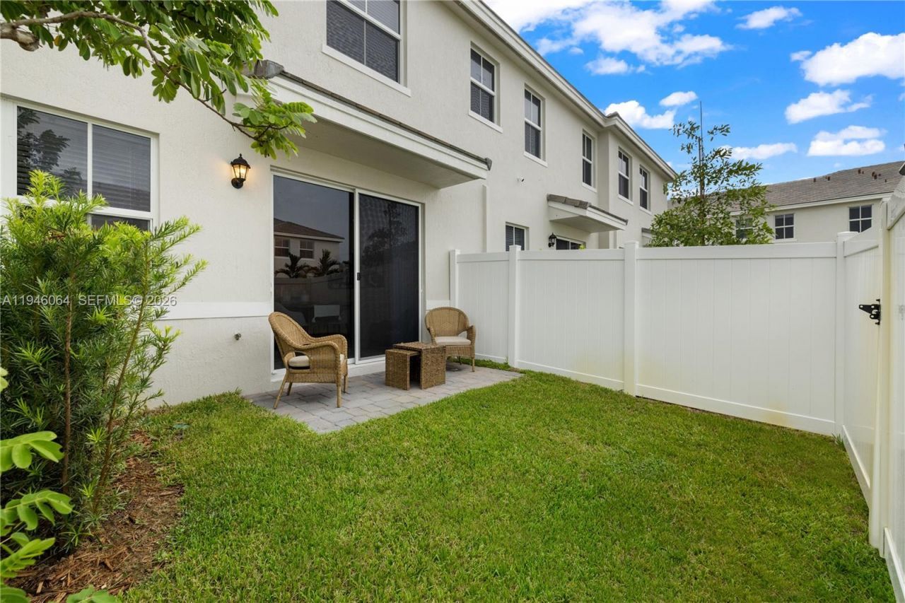 131 SW 171st Lane, Pembroke Pines, FL 33027 Photo