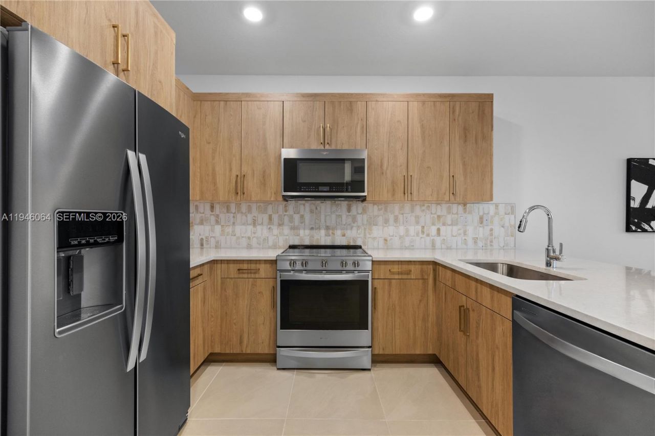 131 SW 171st Lane, Pembroke Pines, FL 33027 Photo