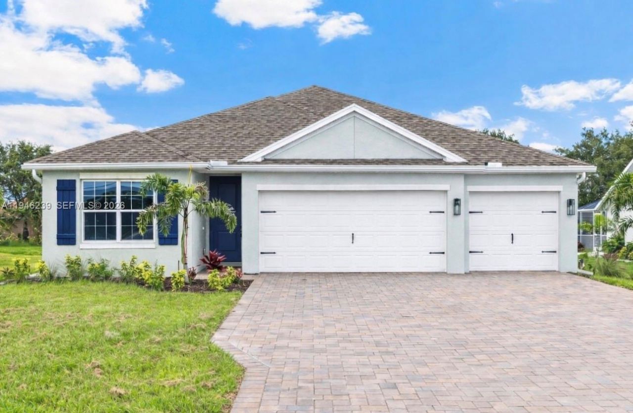 106 SE 23rd Pl, Cape Coral, FL 33990 Main Photo