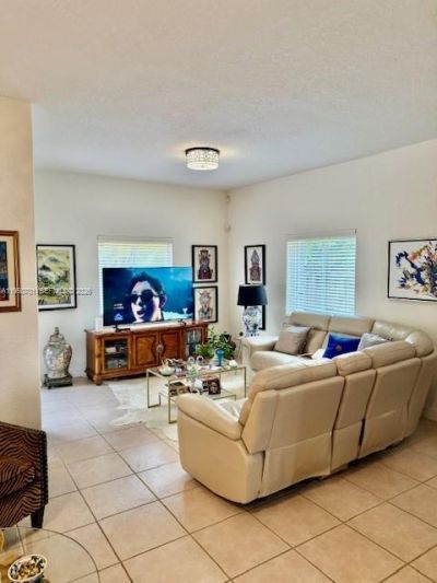 15957 SW 54th Ter, Miami, FL 33185 Photo