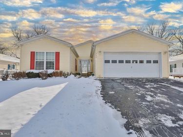 742 BILTMORE AVENUE, EASTON, PA 18040