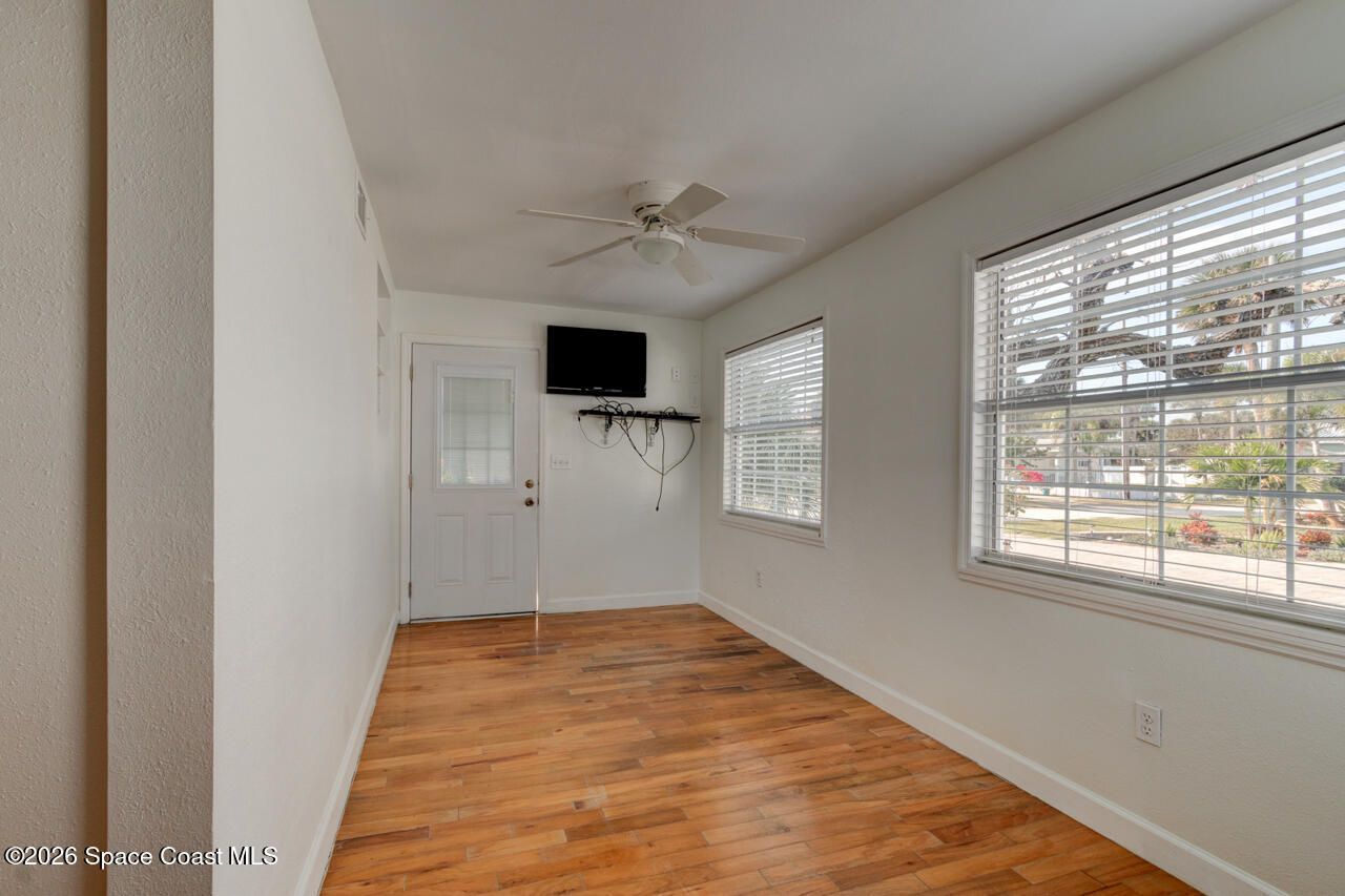 922 Locust Street, New Smyrna Beach, FL 32169 Photo