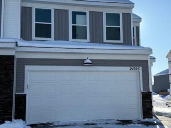 21921 Sawyer Lane, Rogers, MN 55374