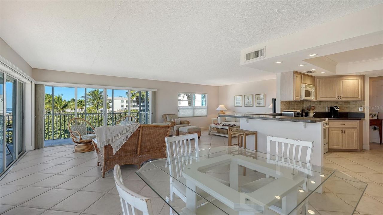 800 Benjamin Franklin Drive, Unit 308, Sarasota, FL 34236 Photo