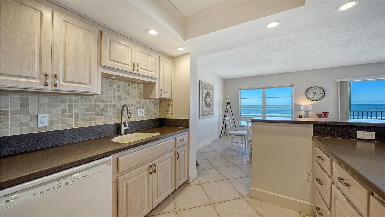 800 Benjamin Franklin Drive, Unit 308, Sarasota, FL 34236 Photo