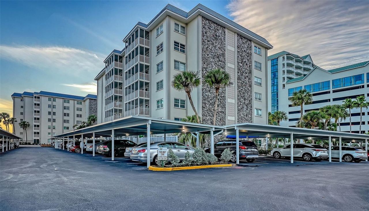800 Benjamin Franklin Drive, Unit 308, Sarasota, FL 34236 Photo