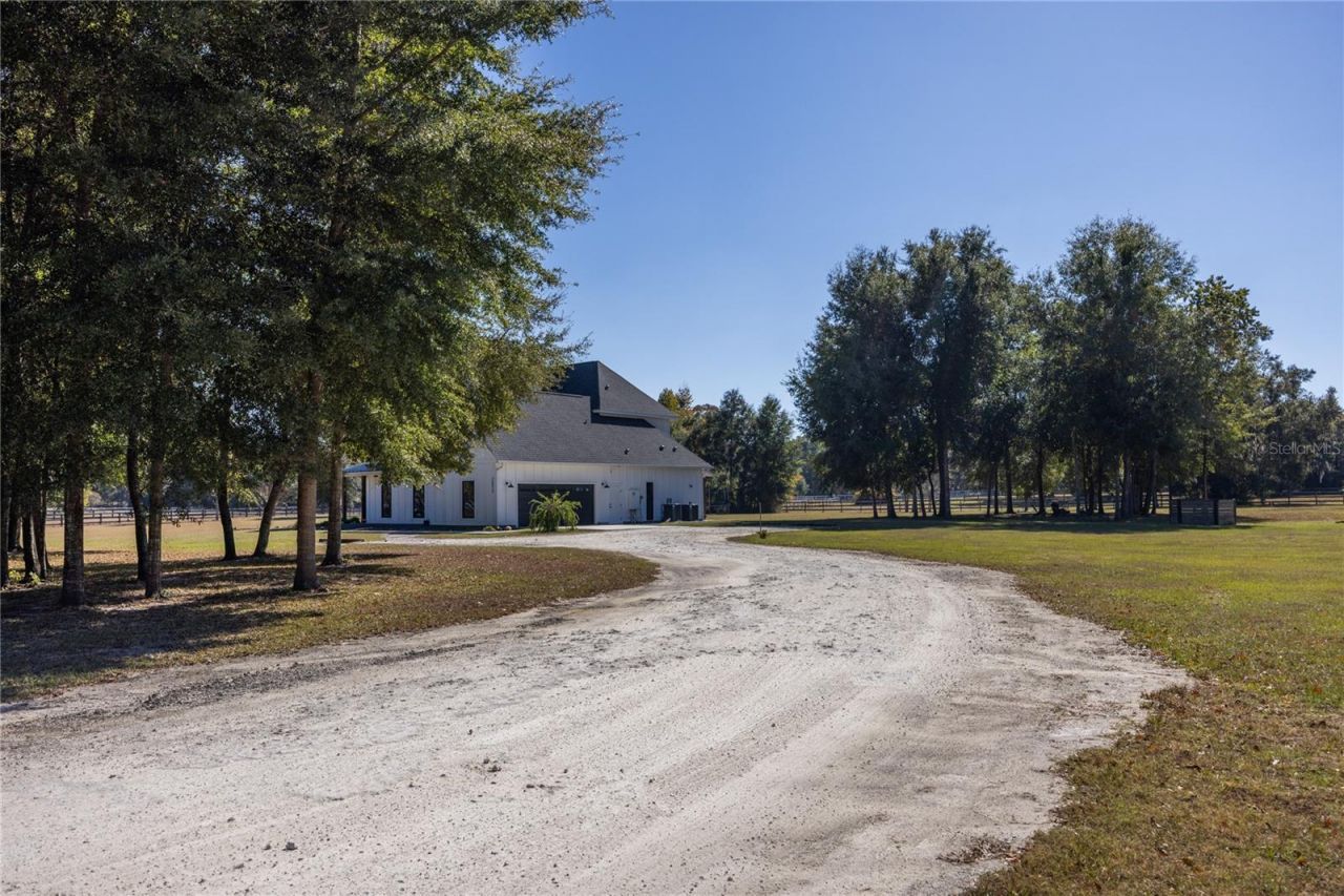 26025 NW 166th Avenue, High Springs, FL 32643 Photo