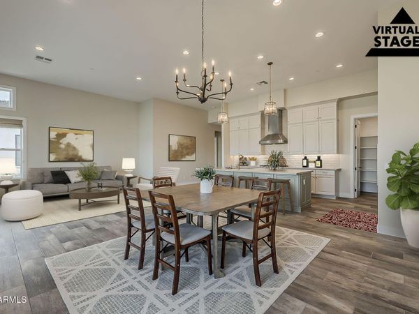 2660 E LONGHORN Court, Gilbert, AZ 85297