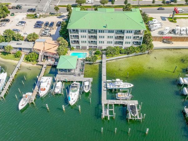 602 Harbor Boulevard, UNIT 302, Destin, FL 32541