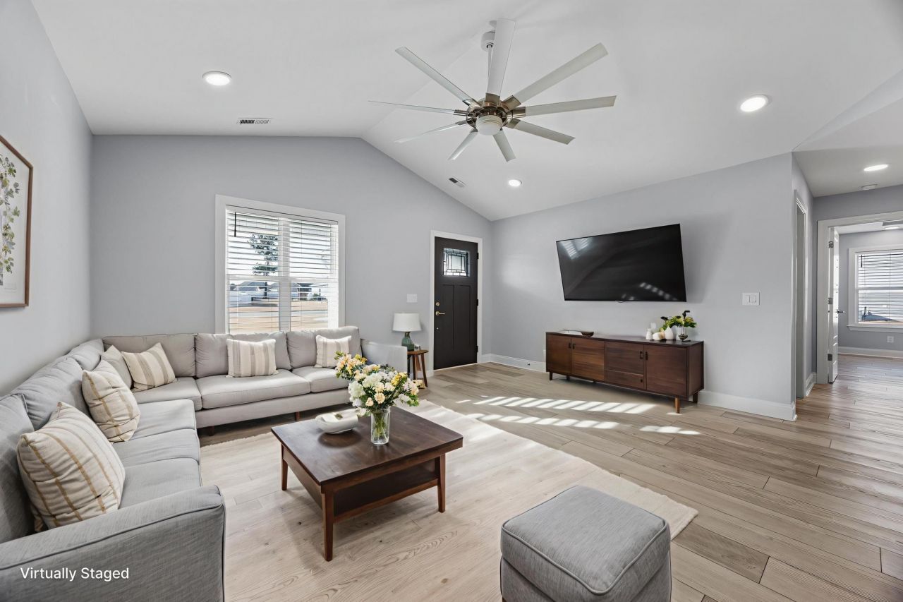 226 Penn Circle Photo 11