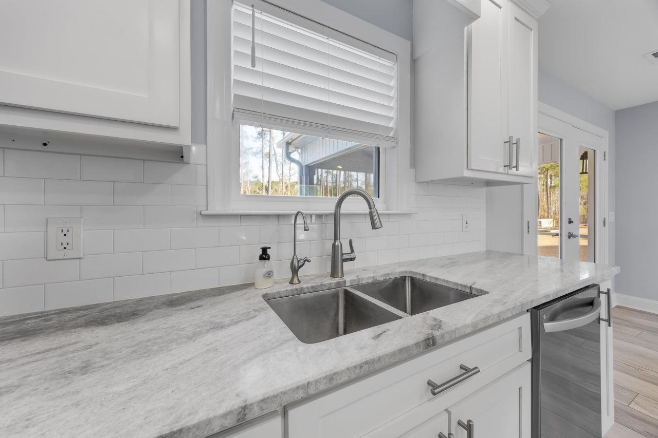 226 Penn Circle Photo 18