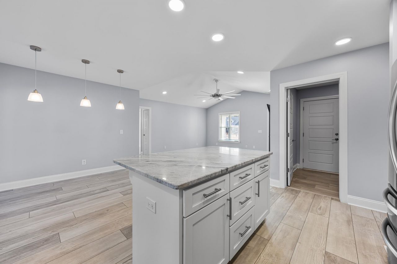 226 Penn Circle Photo 18