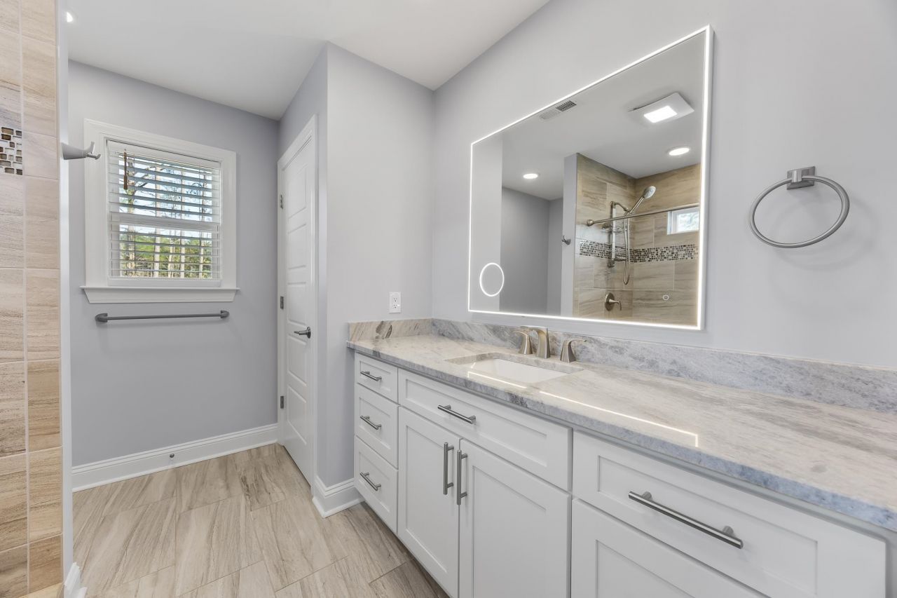 226 Penn Circle Photo 23