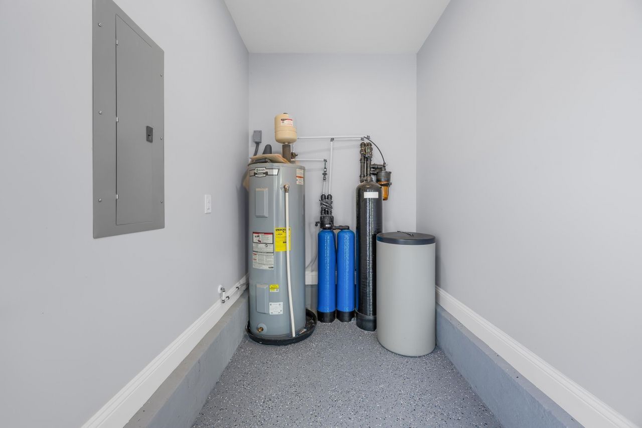 226 Penn Circle Photo 27