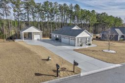 226 Penn Circle photo 4