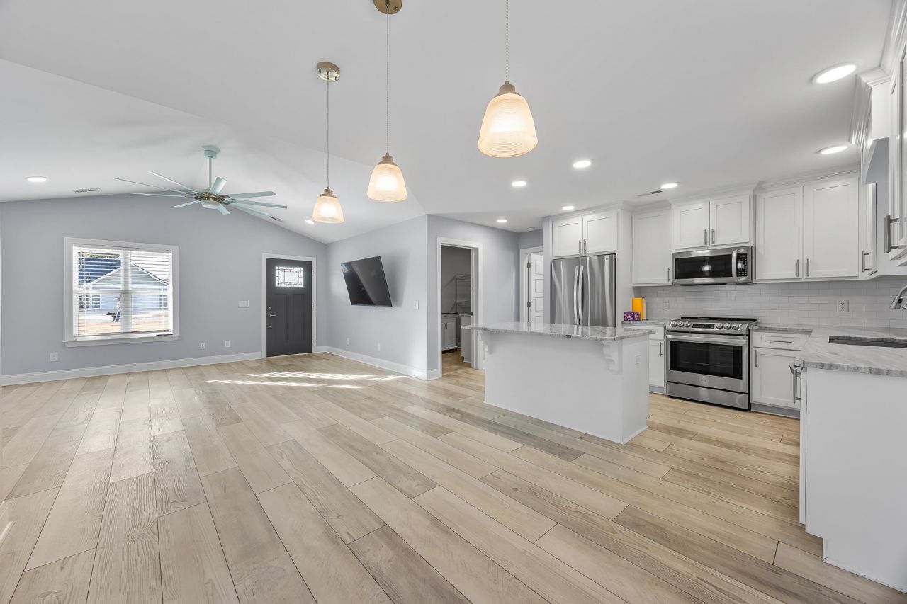 226 Penn Circle Photo 7