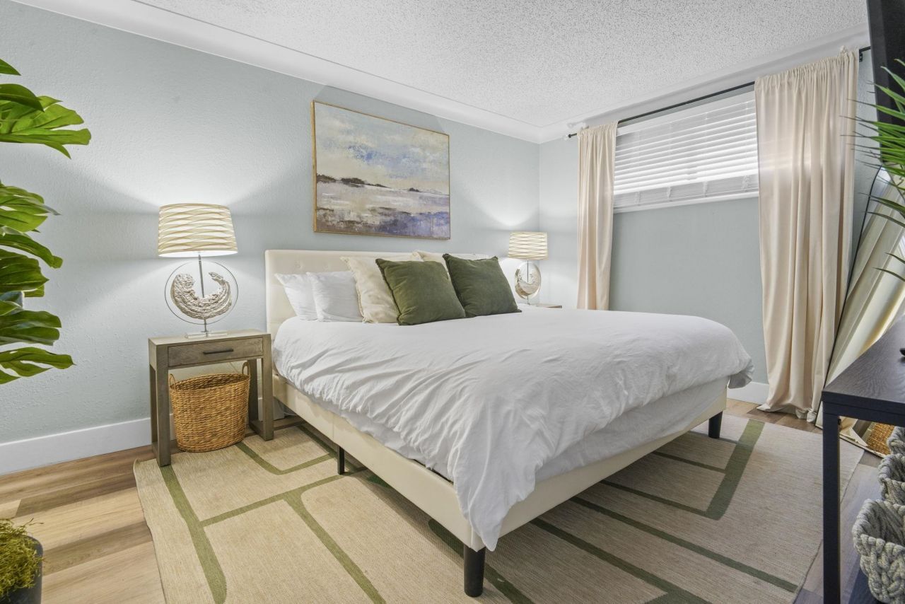 2310 North Ocean Blvd. Photo 2