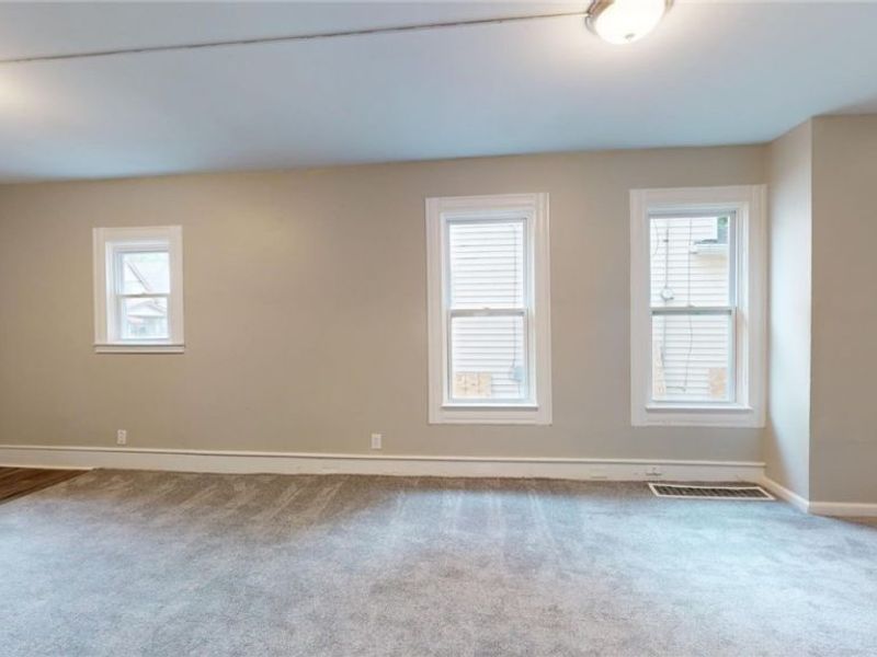 3201 Saratoga Avenue, Cleveland, OH 44109 Photo 6