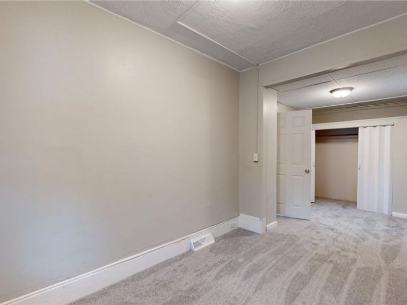 3201 Saratoga Avenue, Cleveland, OH 44109 Photo 9