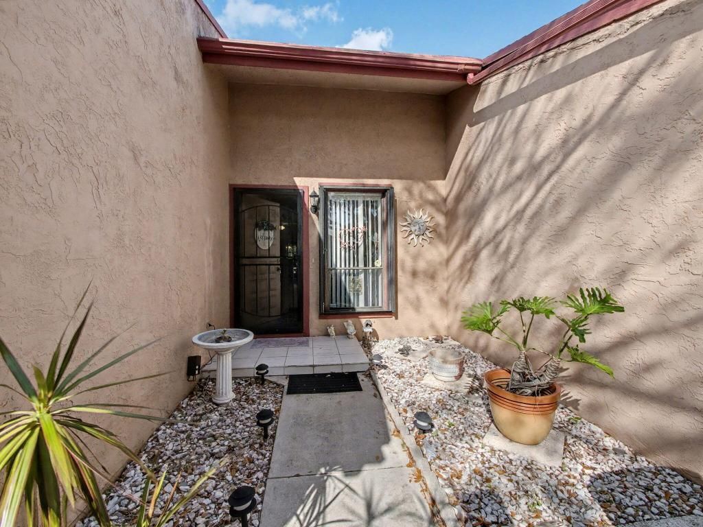 20 Walcott Drive, Boynton Beach, FL 33426 Photo