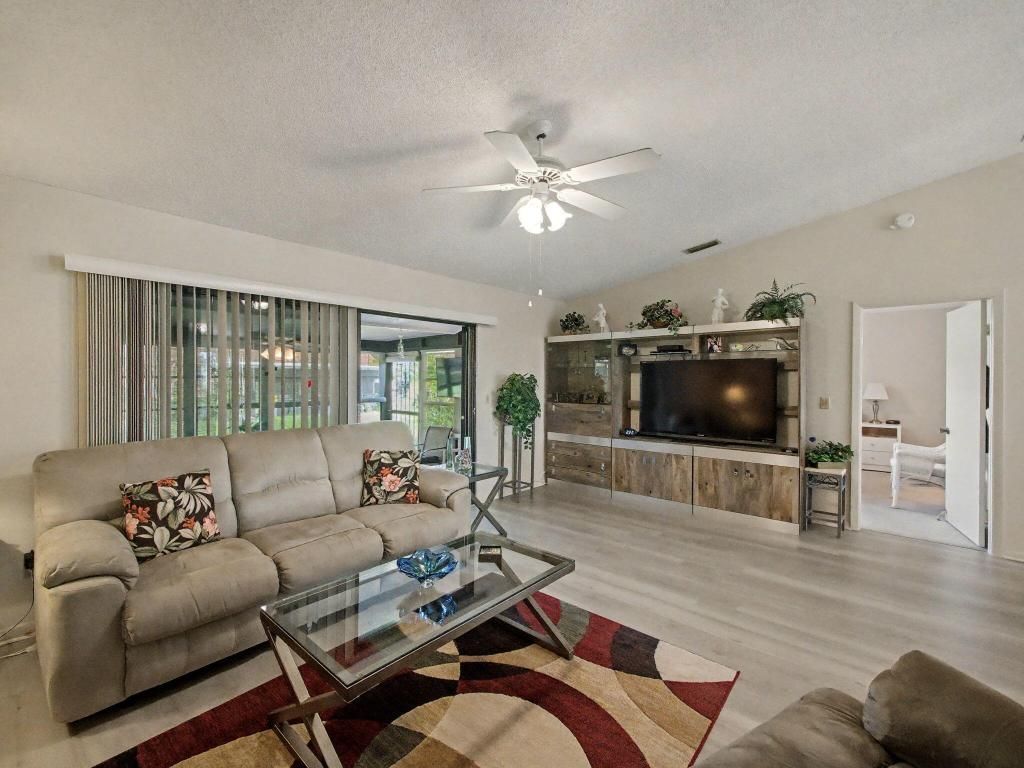 20 Walcott Drive, Boynton Beach, FL 33426 Photo