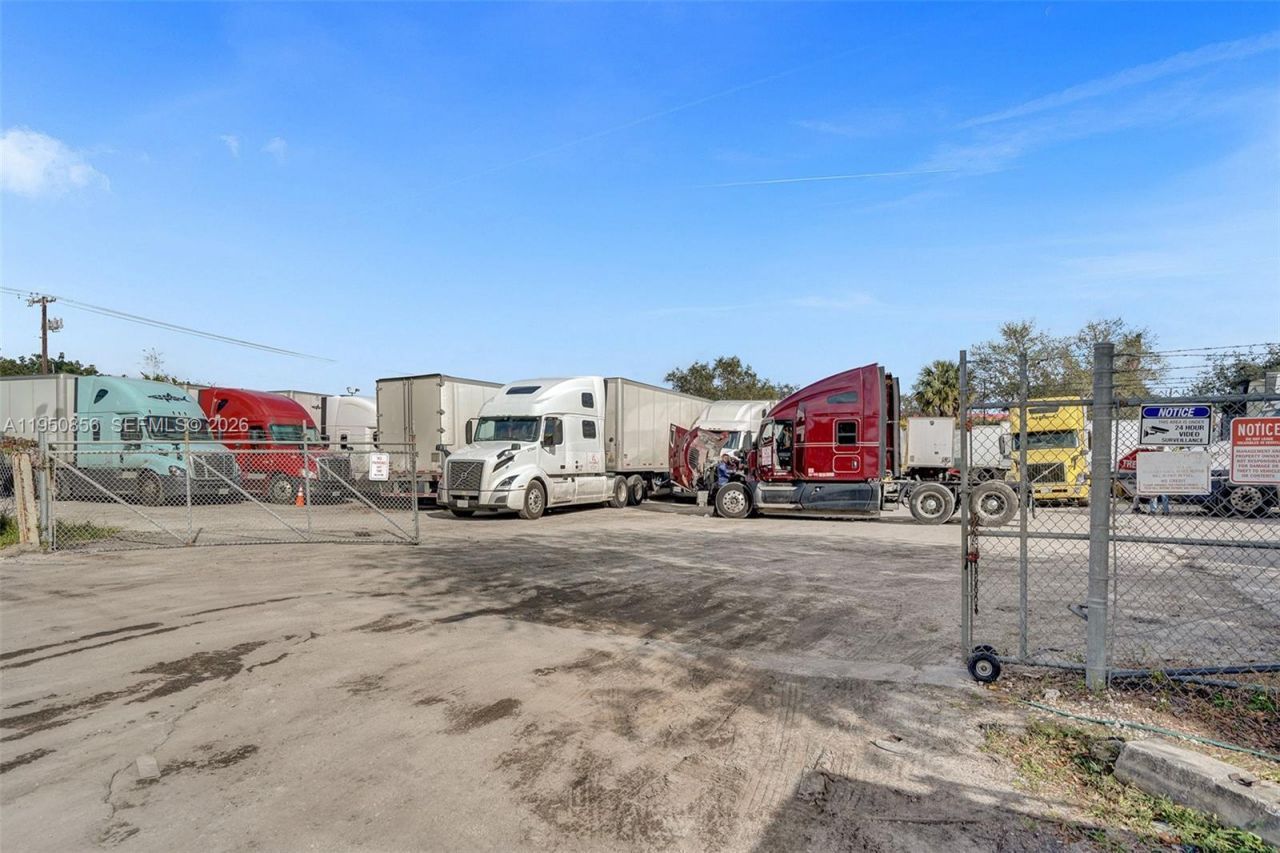 850 NW 12th Ter , Pompano Beach, FL 33069 Photo