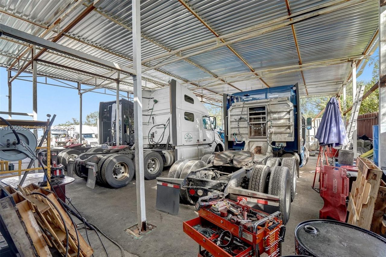 850 NW 12th Ter , Pompano Beach, FL 33069 Photo