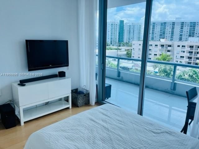 6799 Collins Ave , Unit 412, Miami Beach, FL 33141 Photo
