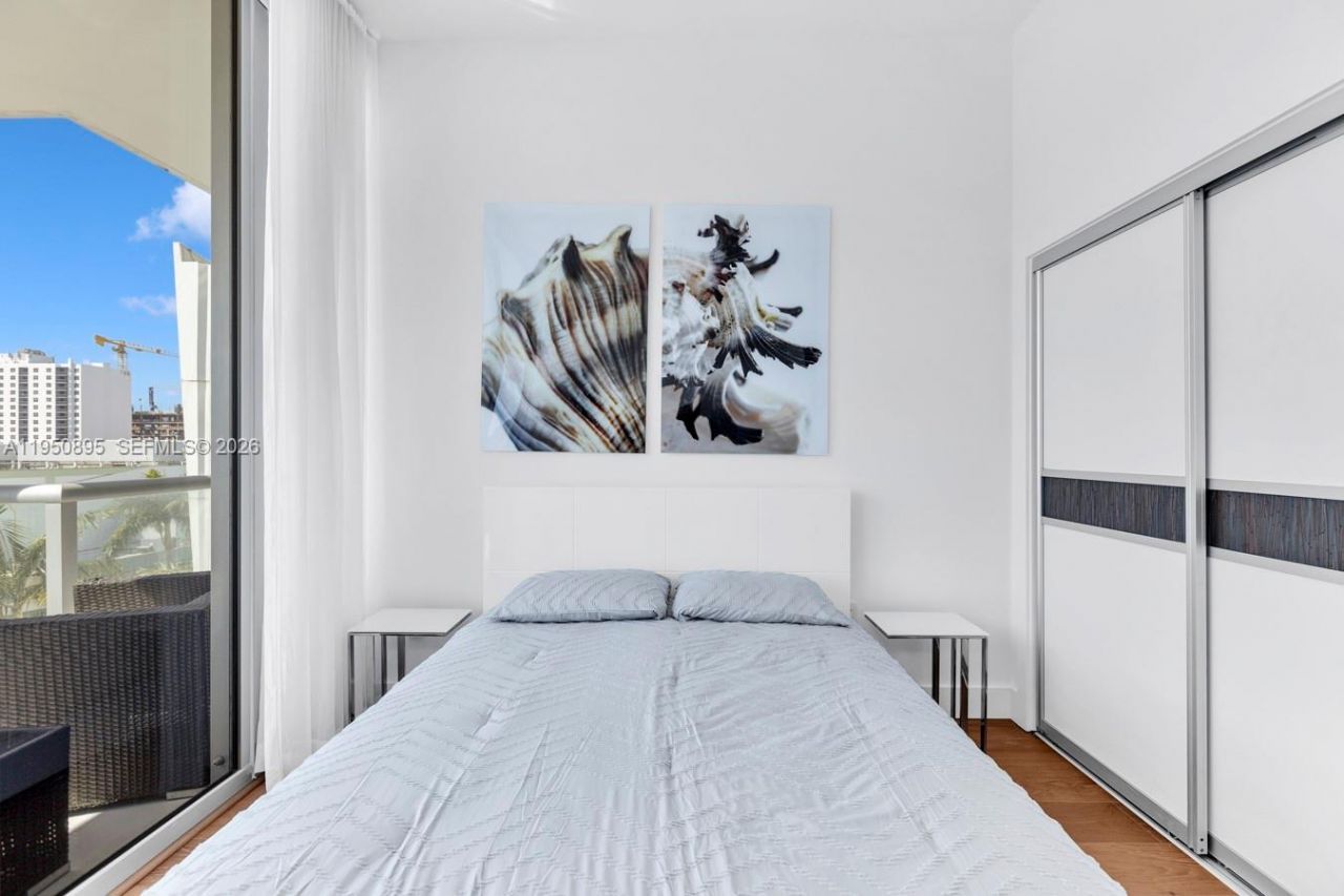 6799 Collins Ave , Unit 412, Miami Beach, FL 33141 Photo