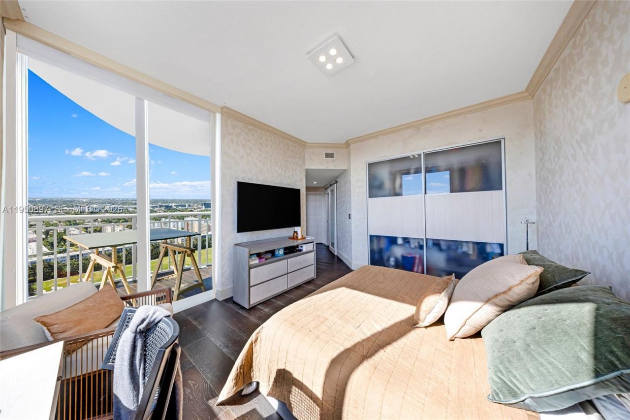 1745 E Hallandale Beach Blvd, Unit 2407W, Hallandale Beach, FL 33009 Photo